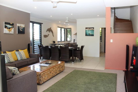 BOOM 5 - Accommodation QLD 3