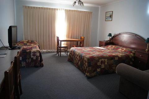 Bordertown Dukes Motorinn - Accommodation QLD 1