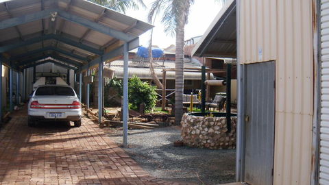 Boulder Lodge - Accommodation QLD 0