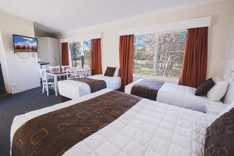 Boulevard Motel - Accommodation QLD 0