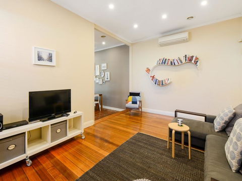 Boutique Stays - Clifton Park, House In Clifton Hill - Accommodation QLD 1