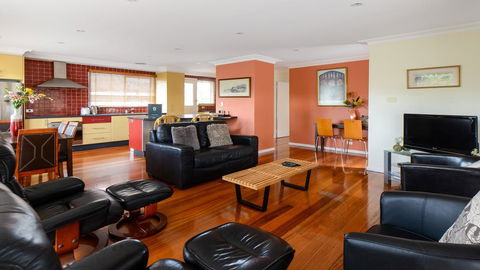 BOUTIQUE STAYS - Sandy Haven A - Accommodation QLD 0