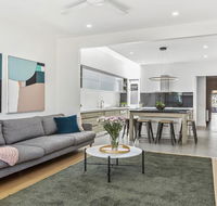 Boutique Stays - Victorian Vogue Richmond House - Accommodation QLD