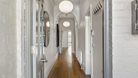 Boutique Stays - Victorian Vogue, Richmond House - Accommodation QLD 1