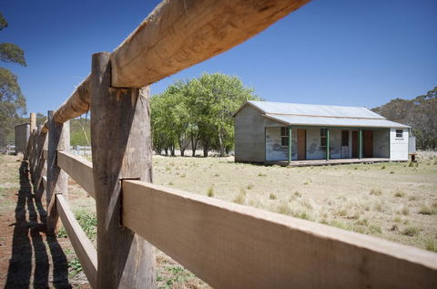 Brackens Hut - Accommodation QLD 3