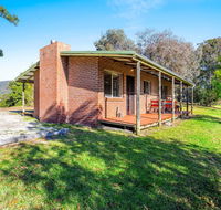 Braeside Cabin Two - Alphitonia - Accommodation QLD
