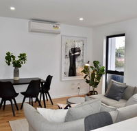 Brand New 2 Bed Apartment with Stunning City Views - Accommodation QLD