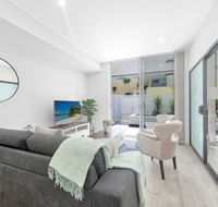 Brand new 2 bedrooms terrace with Free parking - Accommodation QLD