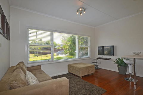 Breakers 1 2 Hill Street - Accommodation QLD 1