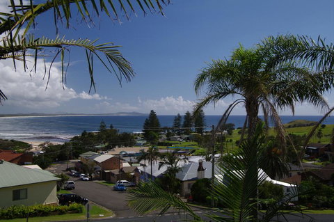 Breakers 2, 13 East Street - Accommodation QLD 0