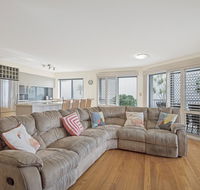 Breakwater Views Apartments - Accommodation QLD