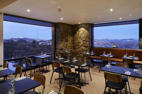 Breathtaker Hotel And Spa - Accommodation QLD 3