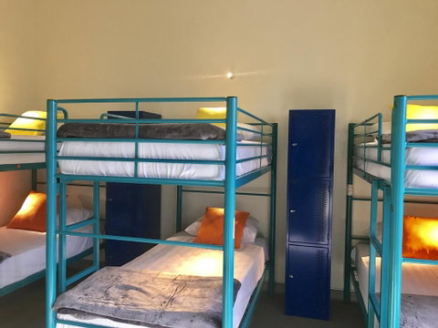 Breeze Lodge - Accommodation QLD 1