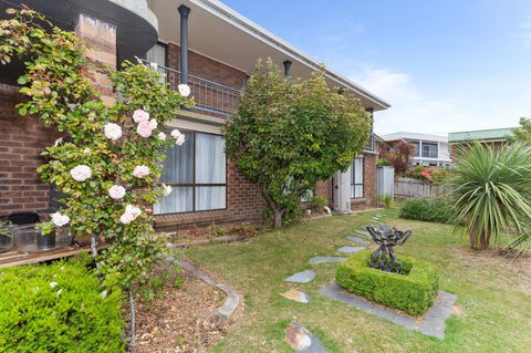 Bridairre Holiday Apartments - Accommodation QLD 2