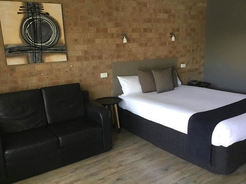 Bridges On Meninya Motel & Apartments - Accommodation QLD 3