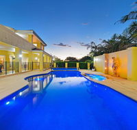 Bridgewings Lighthouse Beach - Accommodation QLD