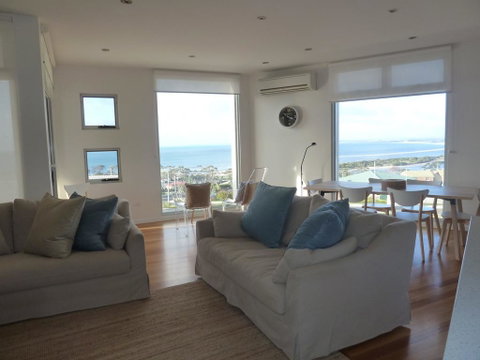 Bridport Horizon Views - Accommodation QLD 3
