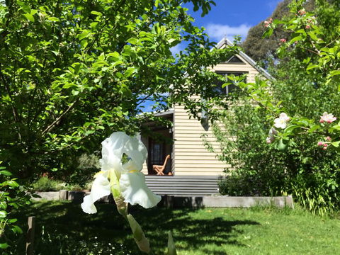 Brigadoon Cottages - Accommodation QLD 2