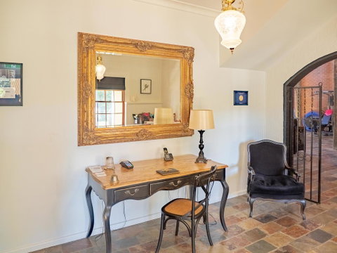 Brigham House - Accommodation QLD 3