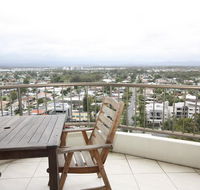 Broadwater Shores Waterfront Apartments - Accommodation QLD