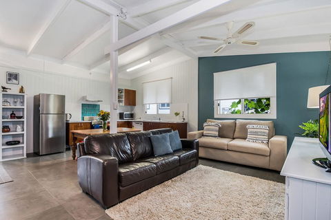 Brooklet Cottage - Accommodation QLD 3