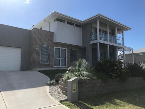 Broughton Views - Accommodation QLD 0