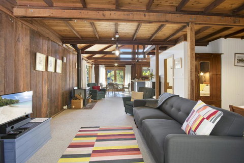 BROWNS COTTAGE - Accommodation QLD 3