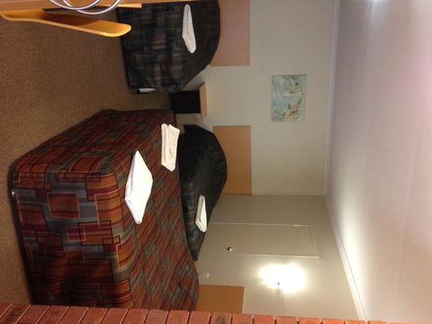Budget Motel - Accommodation QLD 3