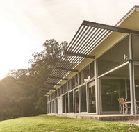 Bundaleer - Architect designed stunning views - Accommodation QLD