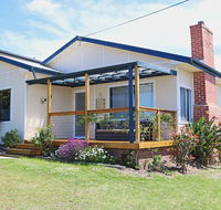 Bungo Beach house - Pet Friendly home - Accommodation QLD