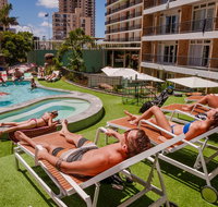 Bunk Surfers Paradise - Accommodation QLD