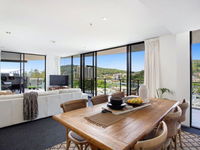 Burleigh Beach 2 Bedroom Apartment