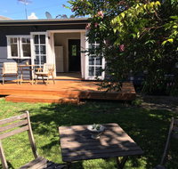 Burrill Lakeview Cottage - Accommodation QLD