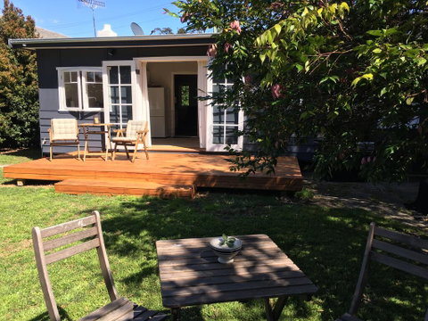 Burrill Lakeview Cottage - Accommodation QLD 0