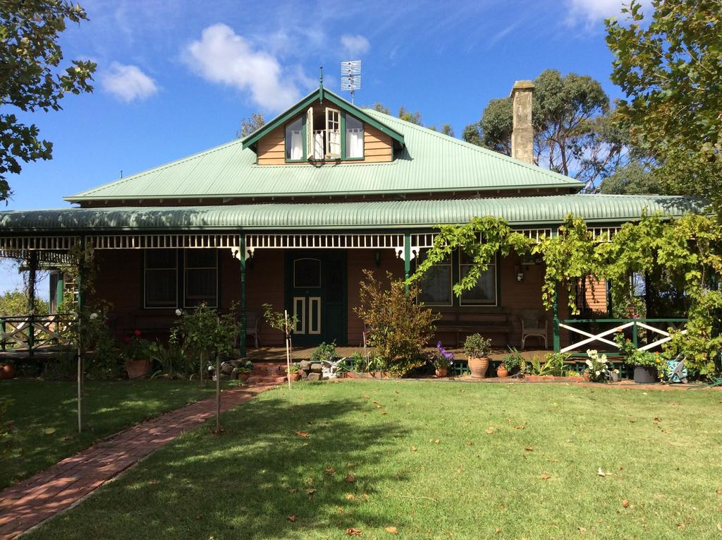 Nirranda VIC Accommodation QLD