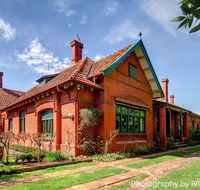 Buxton Manor - Accommodation QLD