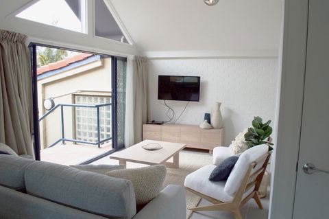 Byron Bay Beachfront Apartments - Accommodation QLD 1