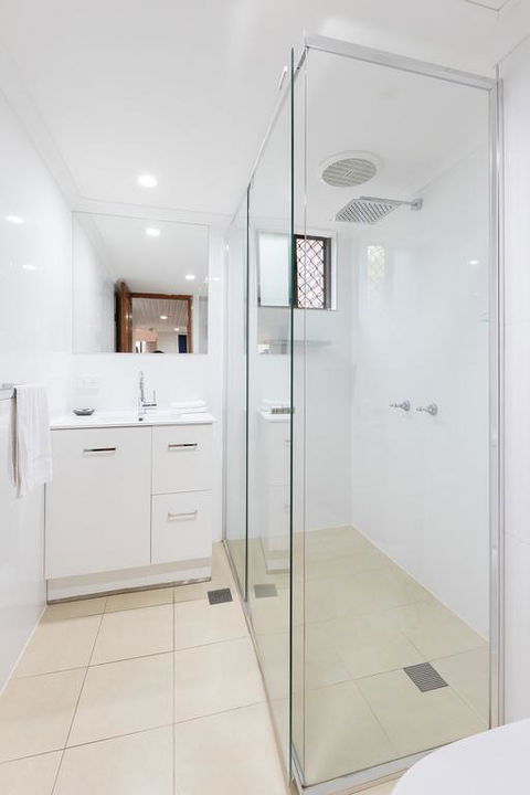 Byron Pacific Apartments - Accommodation QLD 3