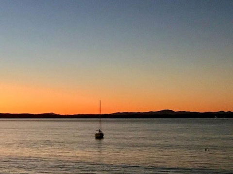 C A L M At Beautiful Shoal Bay - Accommodation QLD 1