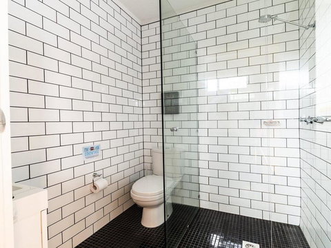 Callala Dreaming - Mid Century Beach House - Accommodation QLD 3