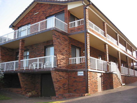 Calypso, Unit 1 - The Entrance, NSW - Accommodation QLD 1