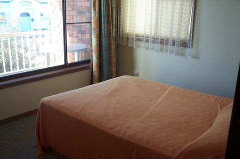 Calypso, Unit 1 - The Entrance, NSW - Accommodation QLD 3