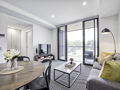 CANBERRA CHIC-hosted By:L'Abode Accommodation - Accommodation QLD 2