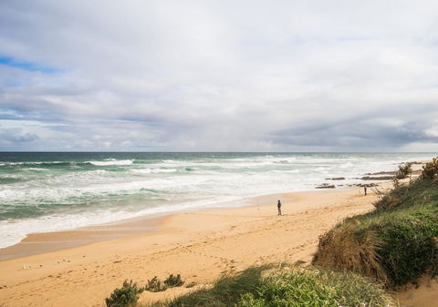 Capri House - Accommodation QLD 1