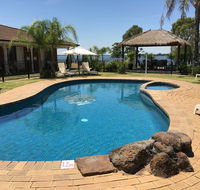 Capricorn Motor Inn - Accommodation QLD