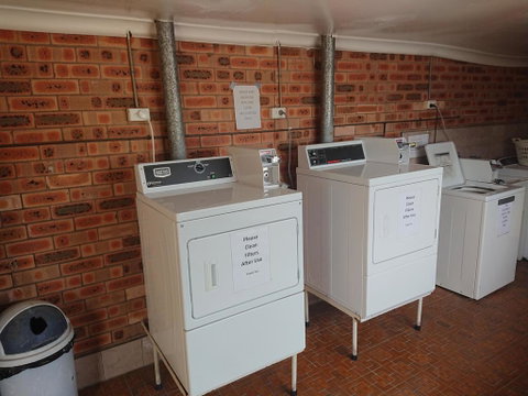 Caracourt Caravan Park - Accommodation QLD 1