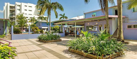 Caravella Backpackers - Accommodation QLD 2