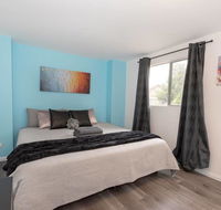 Carramar Studio KingBed PrivateRm 1 min To station - STUDIO - Accommodation QLD