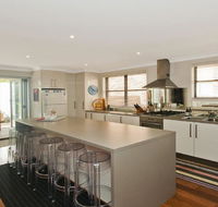 Casa Callala on King George - well appointed home - Accommodation QLD