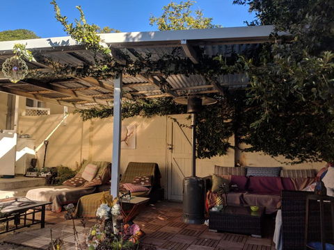 Casa De Sapo A Room In House With A Private Garden - Accommodation QLD 1